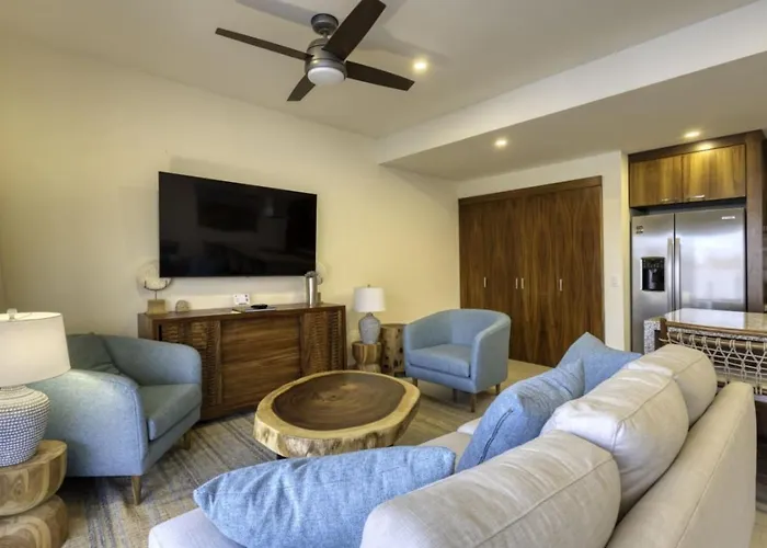 3br Partial Sea View Shared Pool And Jacuzzi